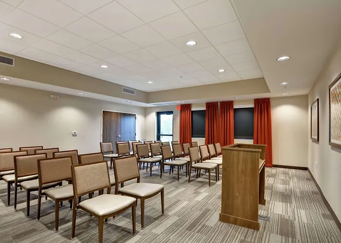 Hampton & Tucson Hotel