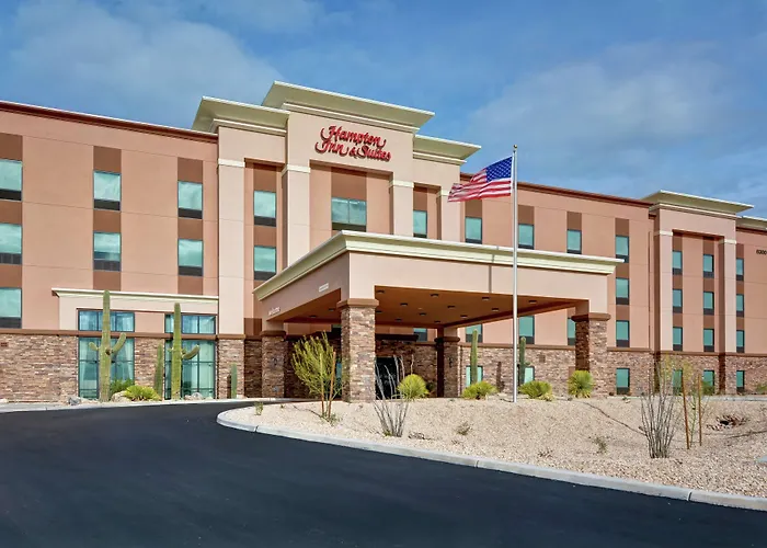 Hampton & Tucson 3*