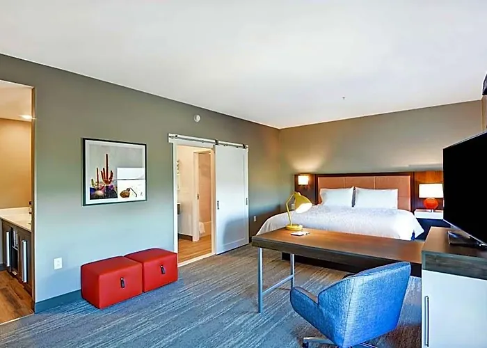 Hotel Hampton & Tucson